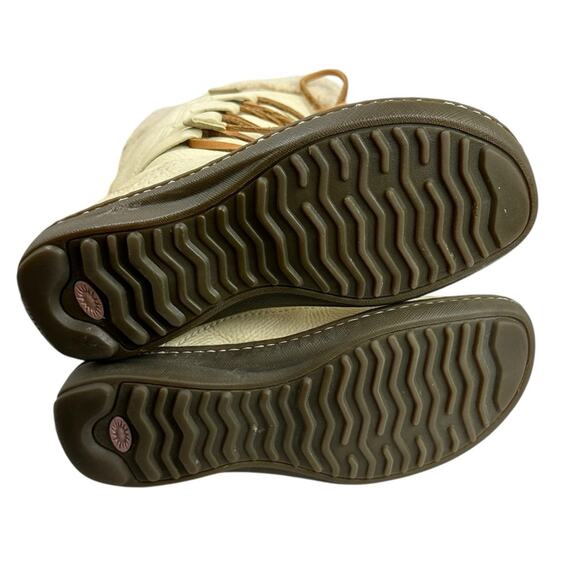 UGG Women's Tan Shearling Tall Lace-Up Boots Size 6 - Picture 6 of 9